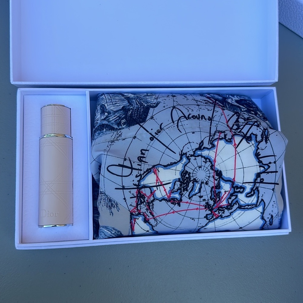 New LIMITED EDITION MISS DIOR Travel Spray & Pouch Set